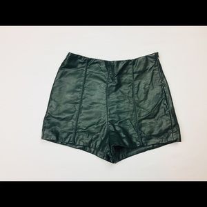 OliveGreen High-waisted Shorts